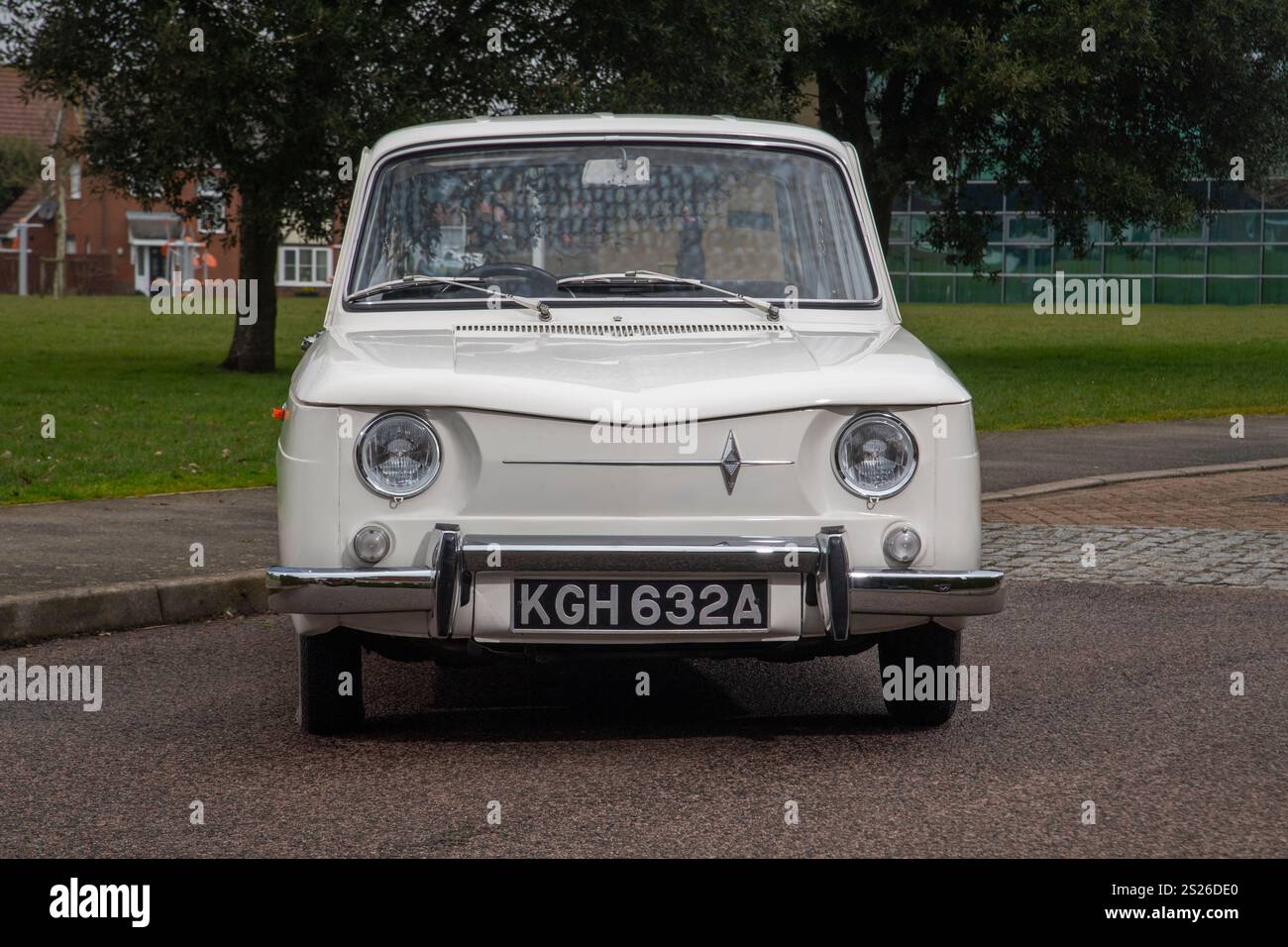 1963 Renault 8 classic French rear engine saloon car Stock Photo - Alamy