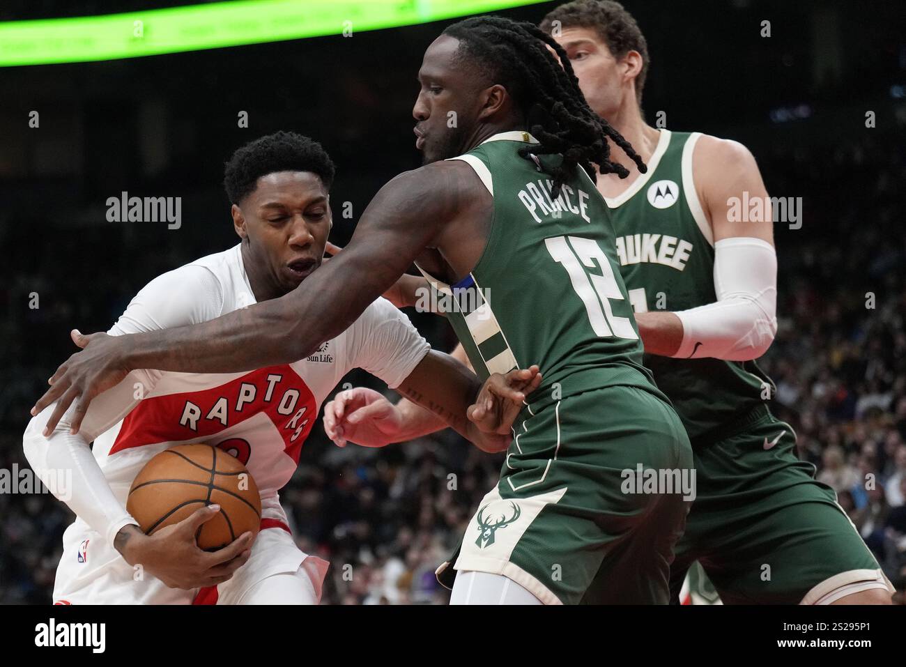 Toronto, Canada. 06th Jan, 2025. Toronto Raptors guard RJ Barrett (9 ...