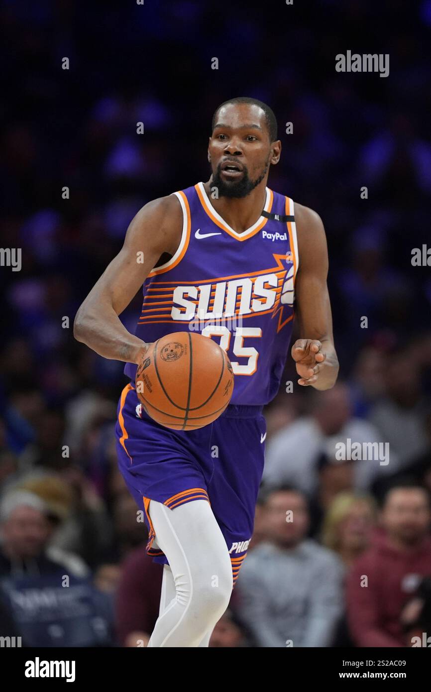 Phoenix Suns' Kevin Durant plays during an NBA basketball game, Monday
