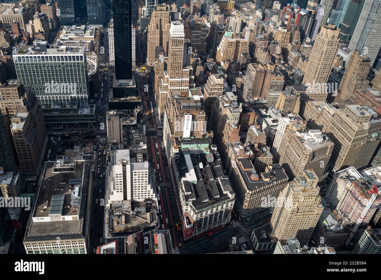 The iconic skyscrapers of new York seen from the Empire State Building ...