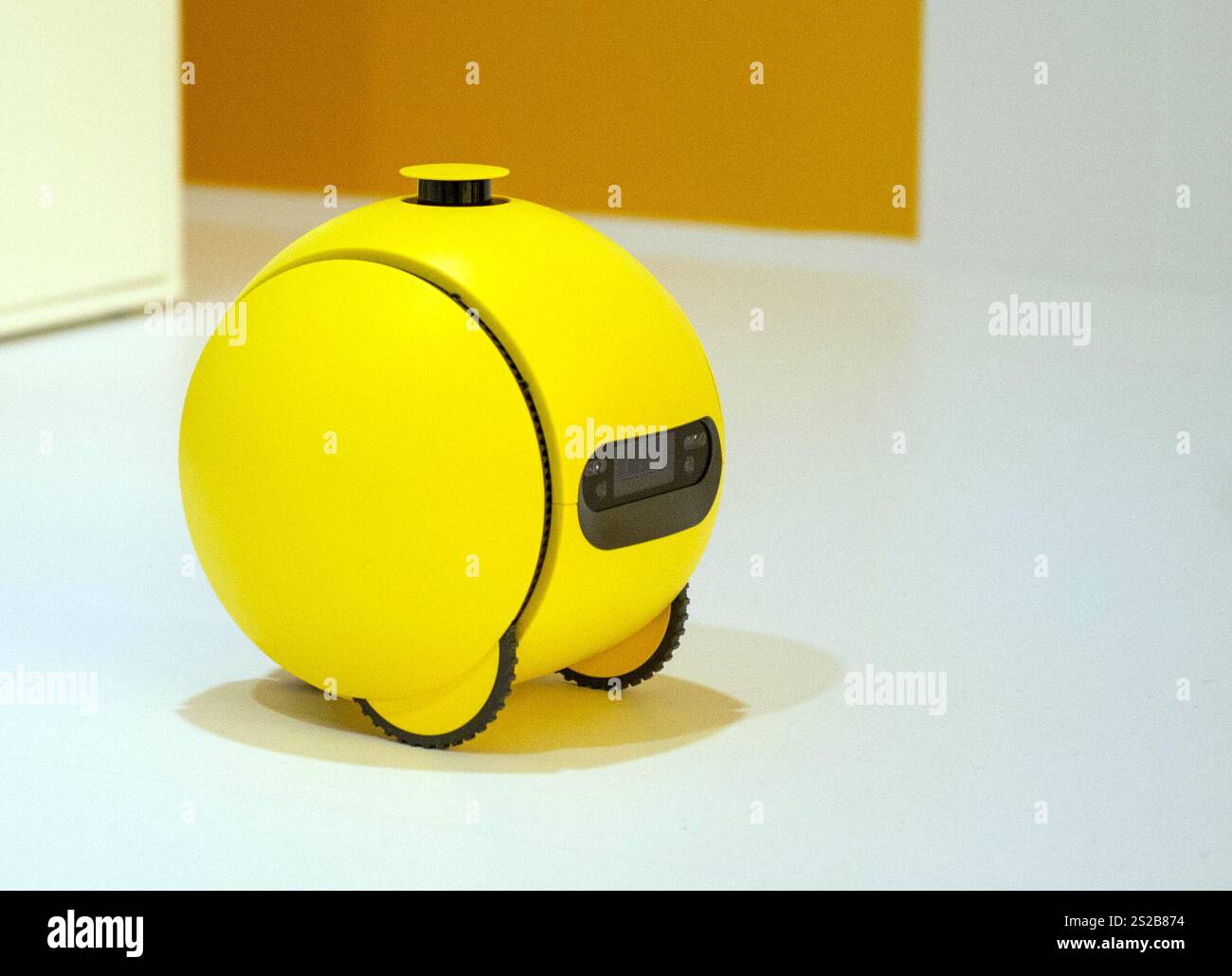 Las Vegas, USA. 05th Jan, 2025. Samsung demonstrates the Ballie AI ...