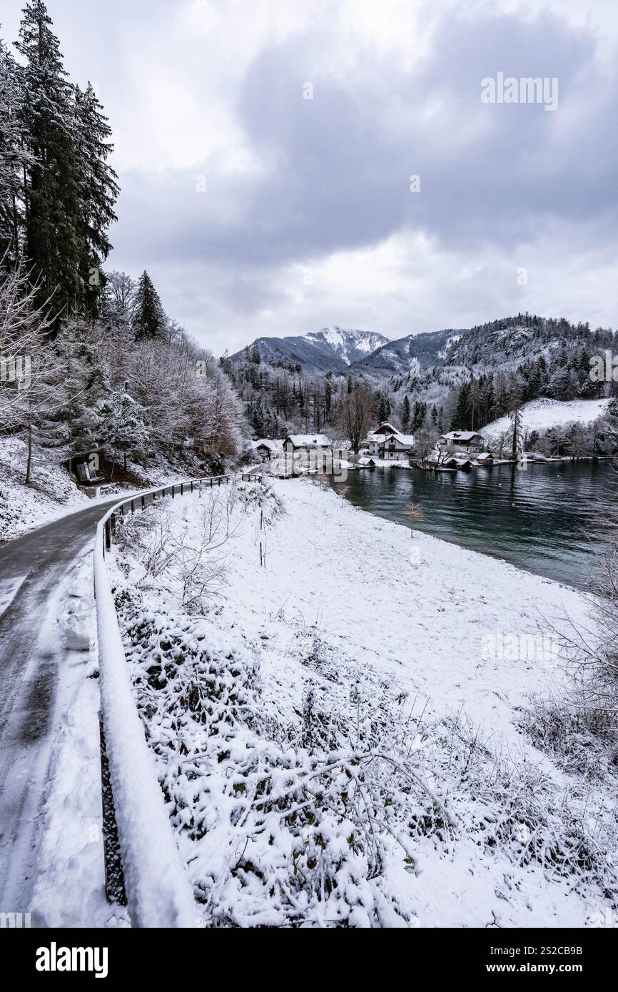 Winterwanderung von St. Gilgen über Fürberg entlang der See-Promenade ...