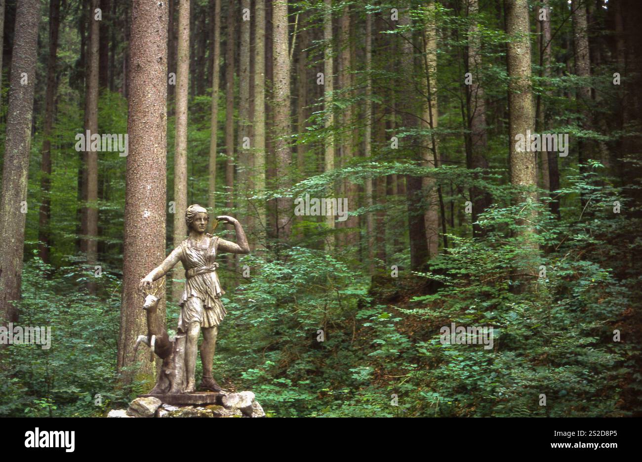 Roman goddess of the hunt hi-res stock photography and images - Alamy