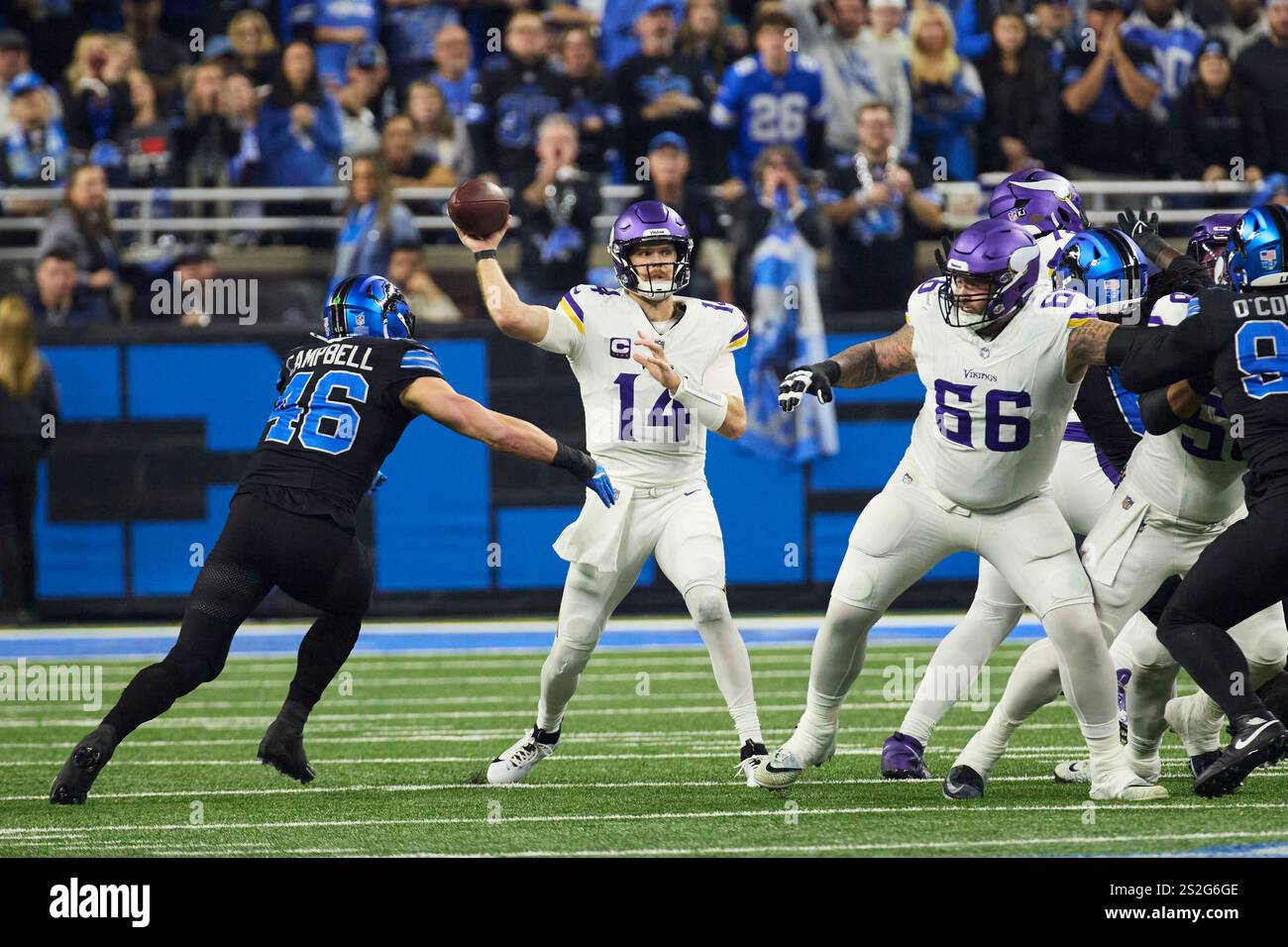 Minnesota Vikings quarterback Sam Darnold (14) passes against the