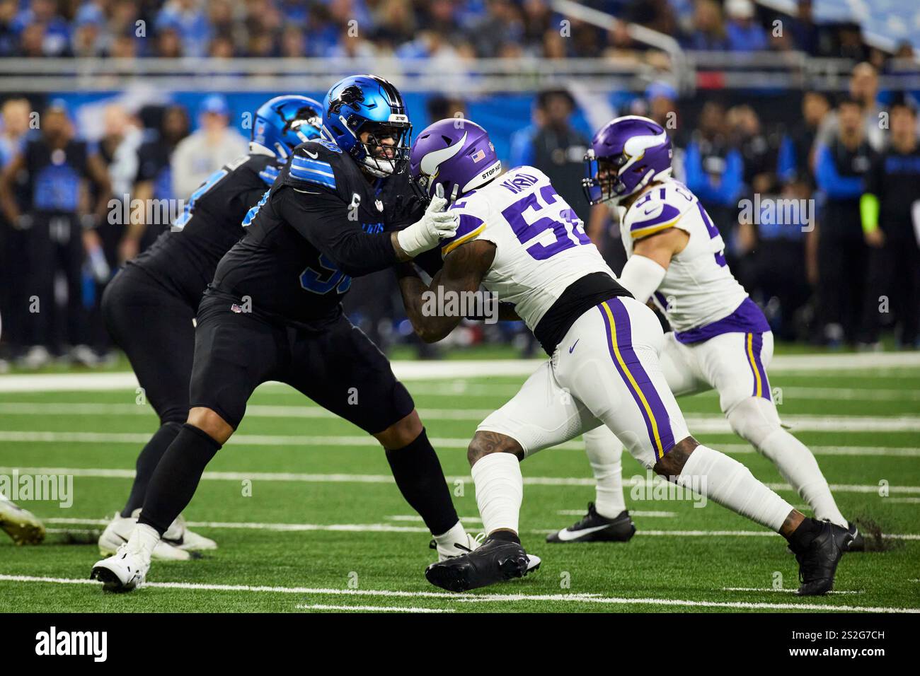 Detroit Lions offensive tackle Penei Sewell (58) blocks Minnesota ...