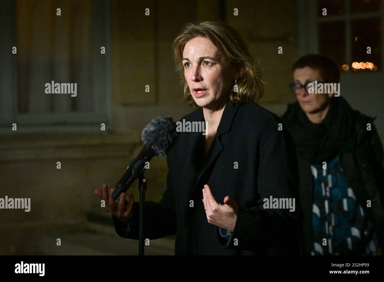 Paris, France. 07th Jan, 2025. General Secretary, French Democratic Labour Confederation (CFDT), Marylise Leon speaks to the press after a meeting with French Prime Minister Francois Bayrou at the Hotel de Matignon in Paris on January 7, 2025. Photo by Firas Abdullah/ABACAPRESS.COM Credit: Abaca Press/Alamy Live News Stock Photo