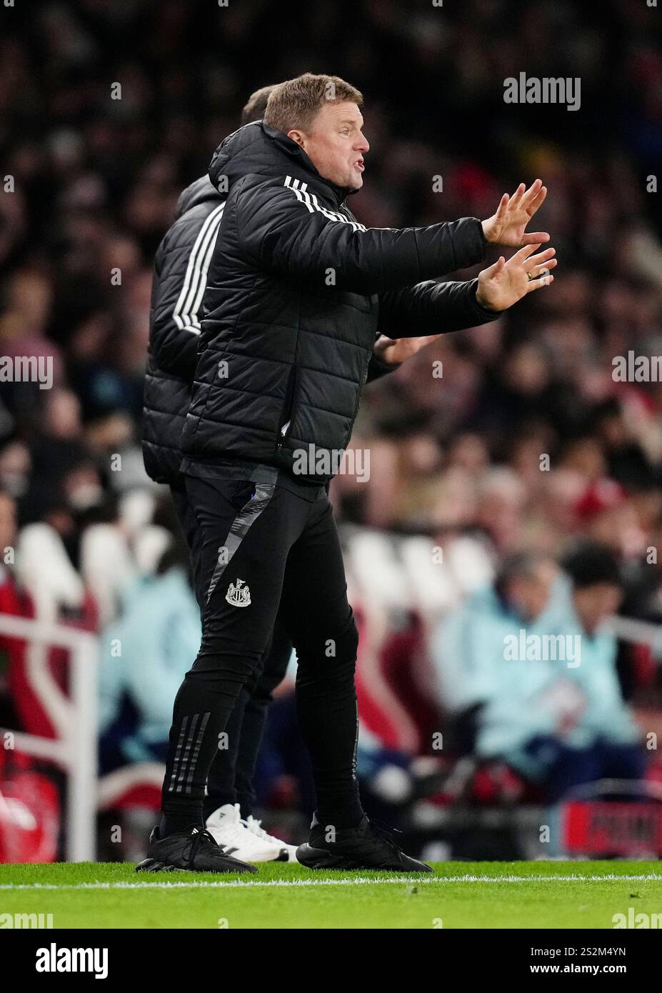 Newcastle United manager Eddie Howe gestures on the touchline during