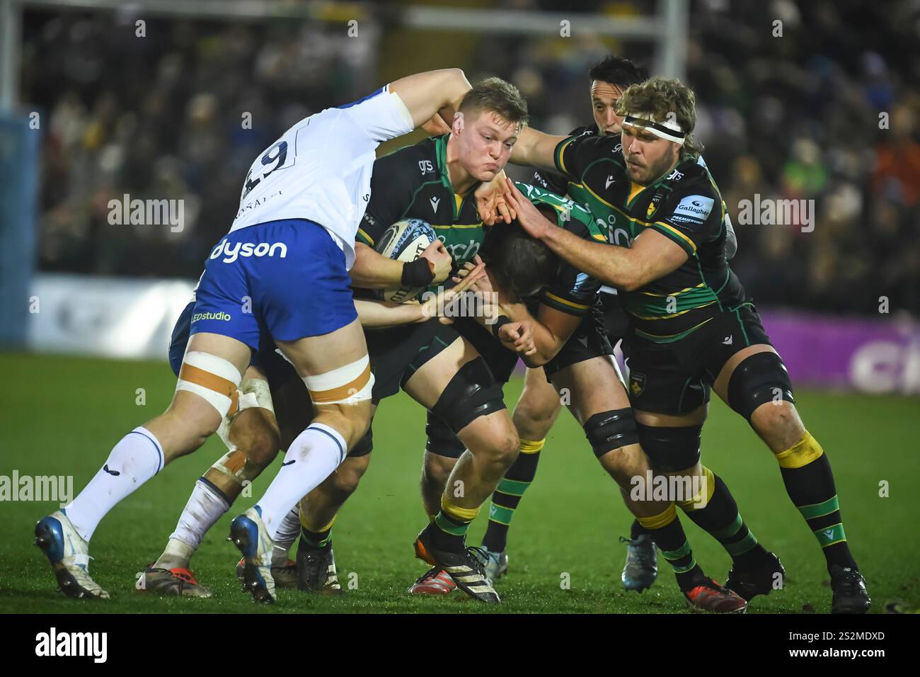 Fin Smith of Northampton Saints in action during the Gallagher ...