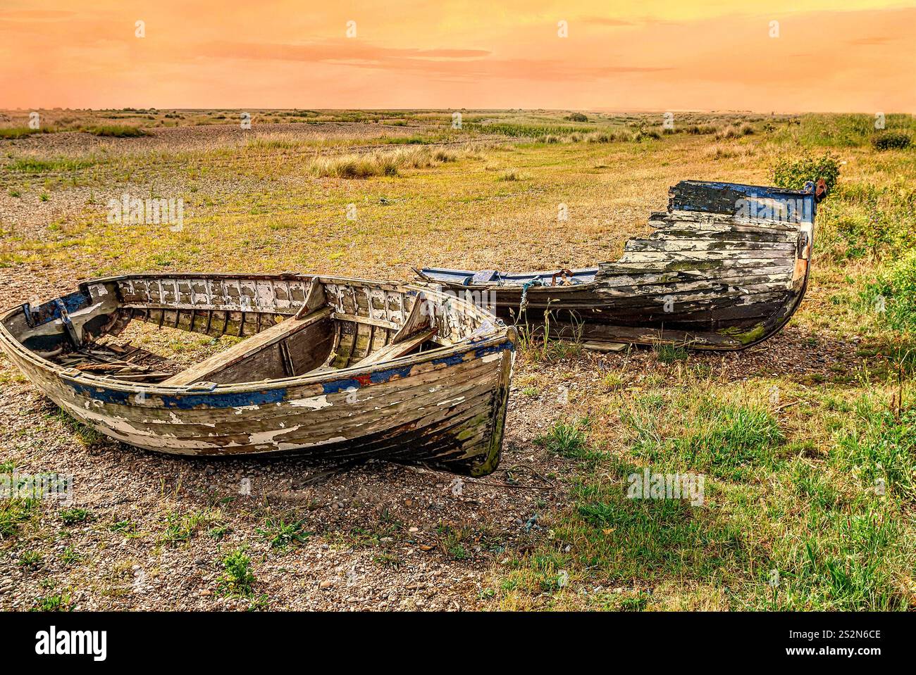 Hulks hi-res stock photography and images - Alamy