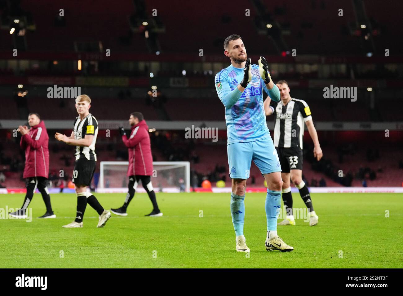 Newcastle United goalkeeper Martin Dubravka (right) after the Carabao