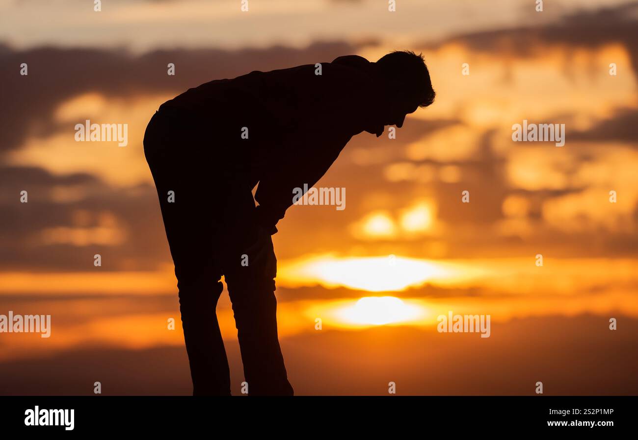 Man praying on hajj hi-res stock photography and images - Alamy