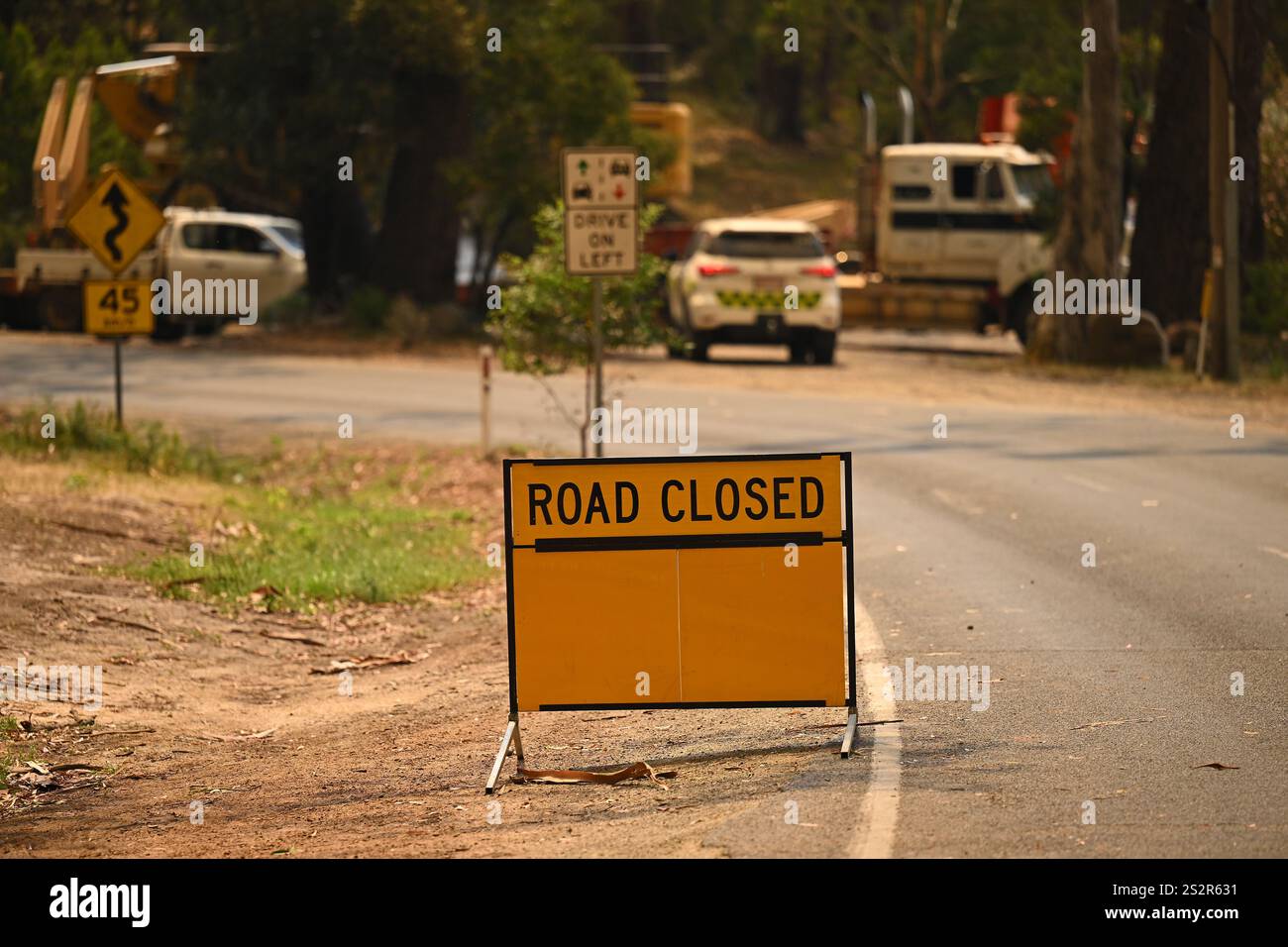 Xxxx Xxxx, Australia. 22nd Dec, 2024. A road closed sign is seen in ...