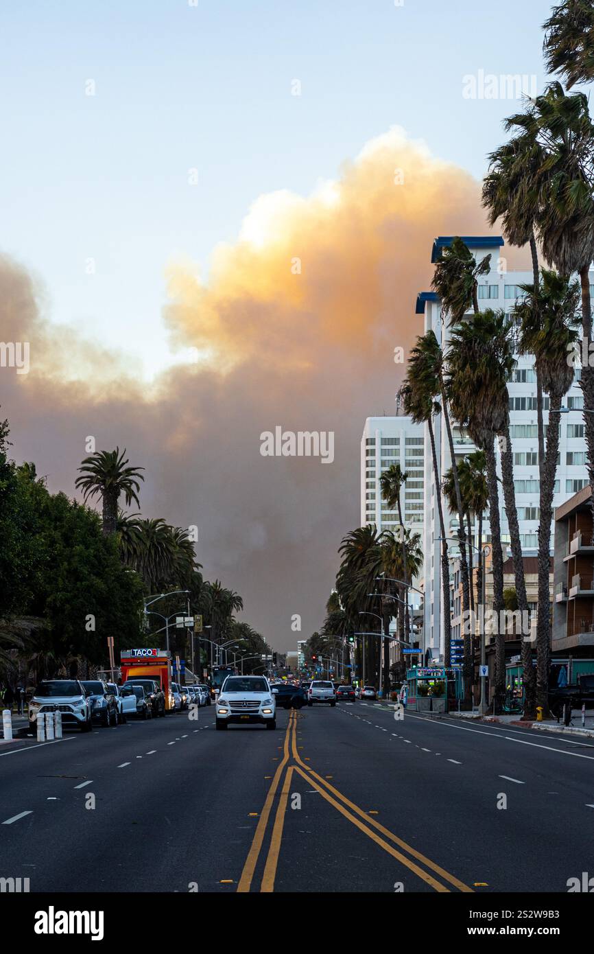 Los Angeles, USA. 7th January, 2025. The Pacific Palisades fire burns