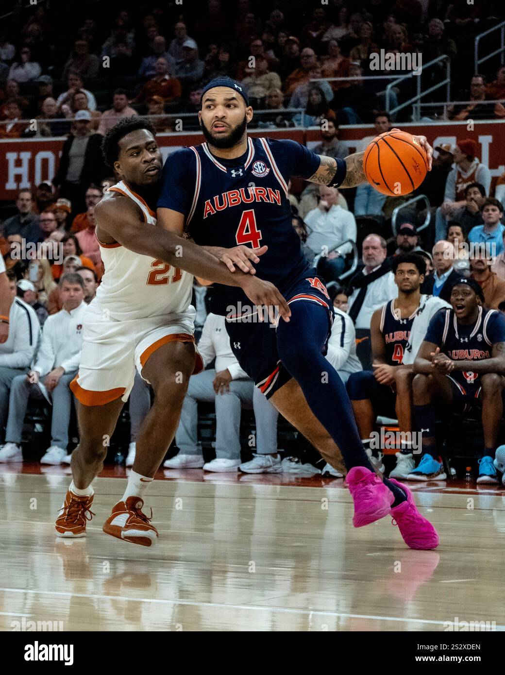 Jan 7, 2025. Johni Broome (4) of the Auburn Tigers in action vs the