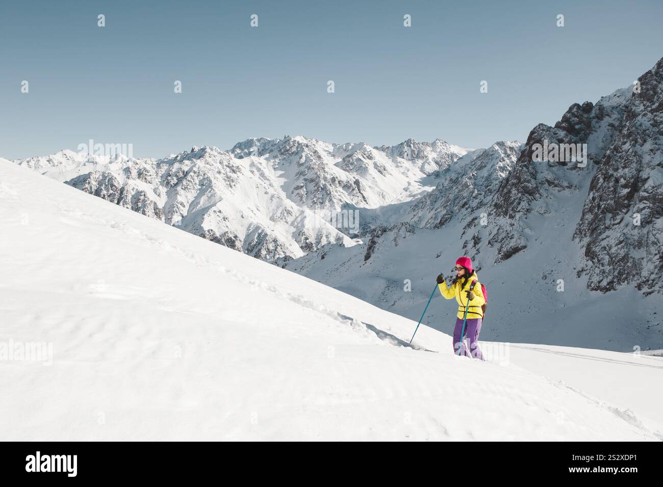 Trekking mountain woman hi-res stock photography and images - Alamy