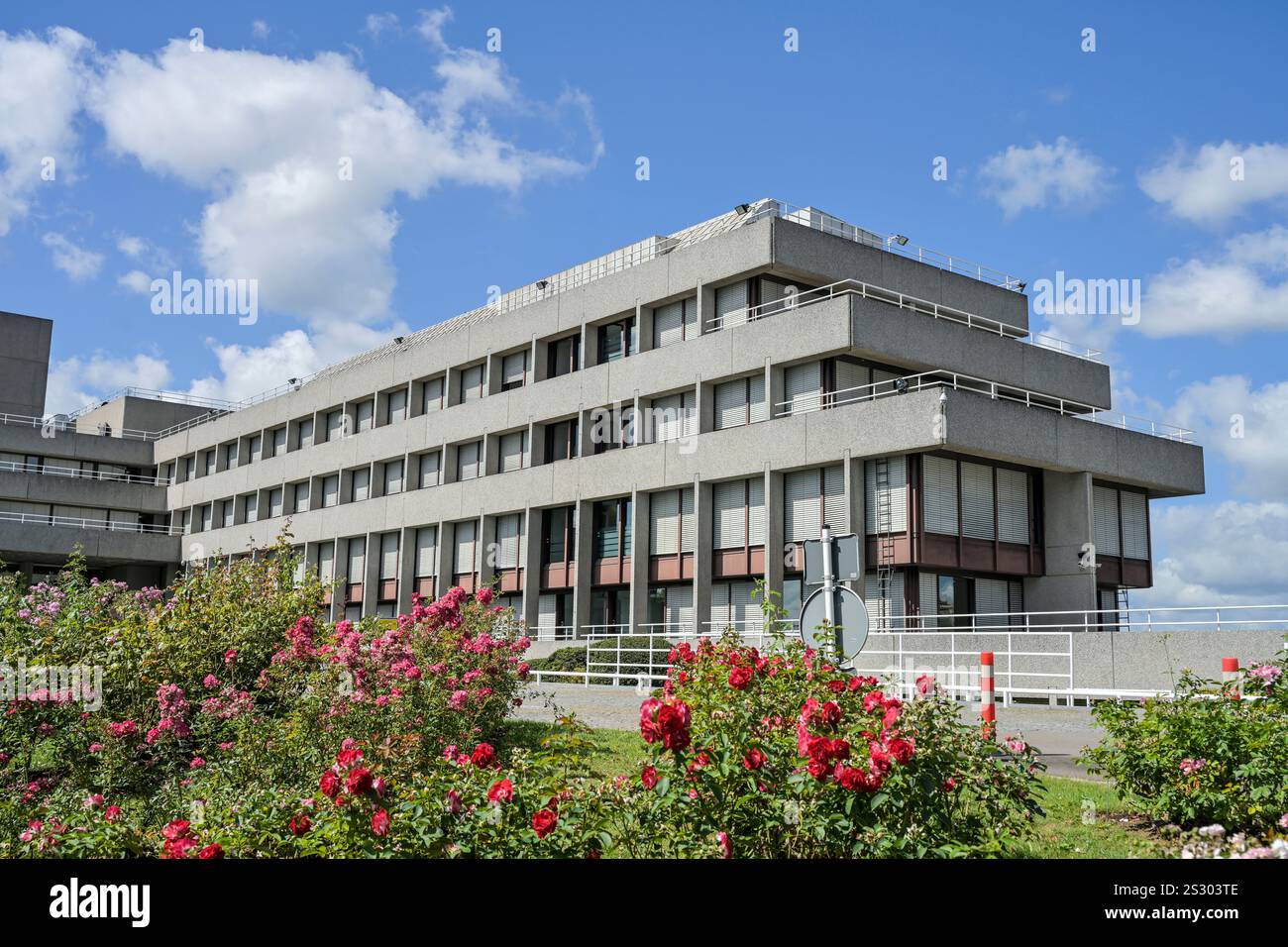 Europische Investitionsbank EIB, Boulevard Konrad Adenauer, 2950 Kirchberg-Plateau,  Stadt Luxemburg, Groherzogtum Luxemburg Stock Photo - Alamy
