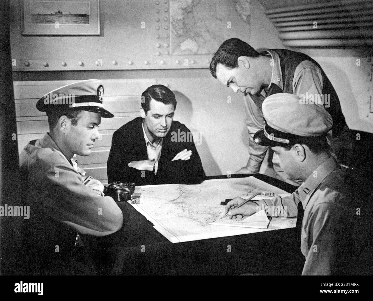 DESTINATION TOKYO CARY GRANT DESTINATION TOKYO     Date: 1943 Stock Photo