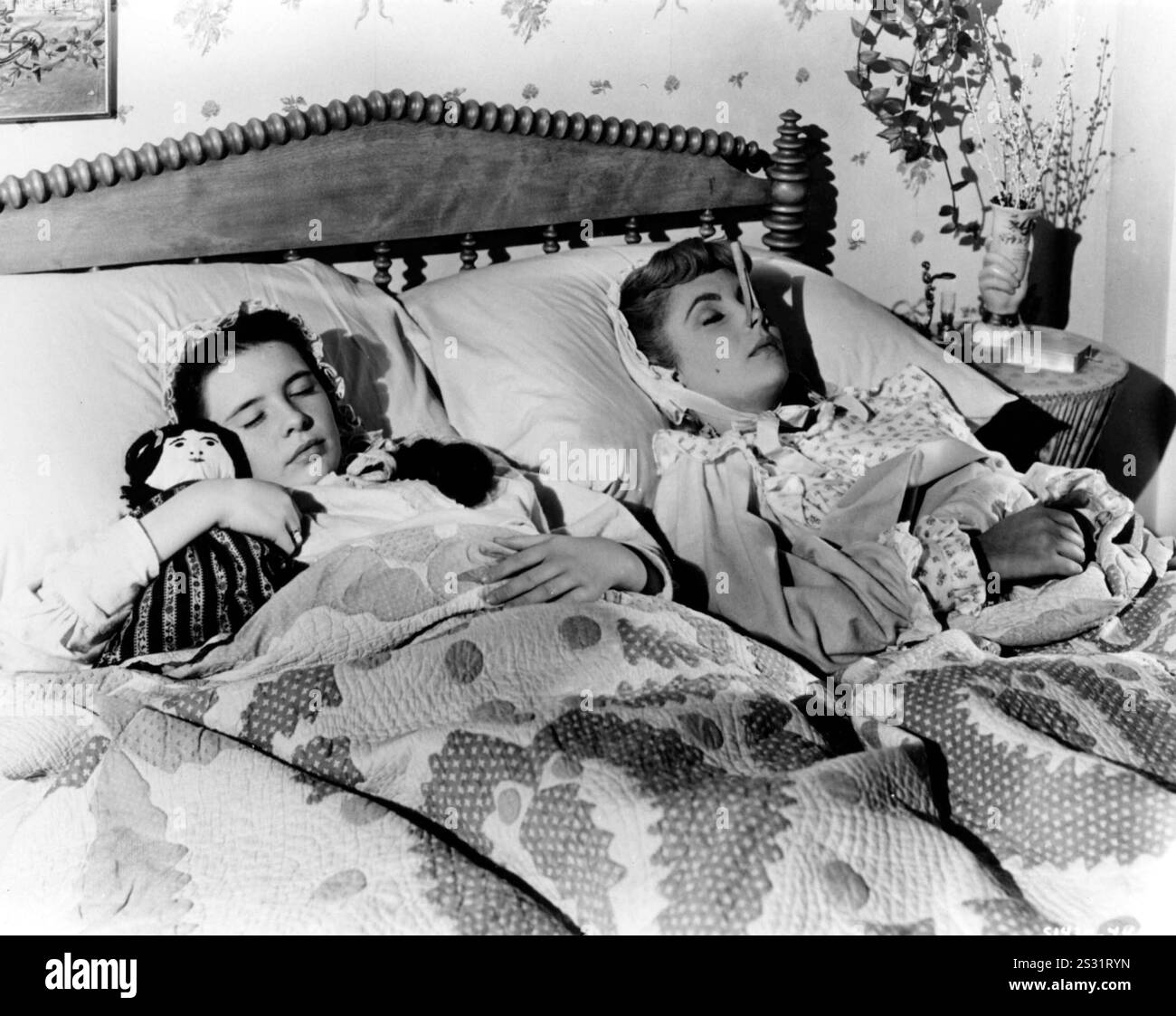 LITTLE WOMEN MARGARET OBRIEN, ELIZABETH TAYLOR Date: 1948 Stock Photo ...