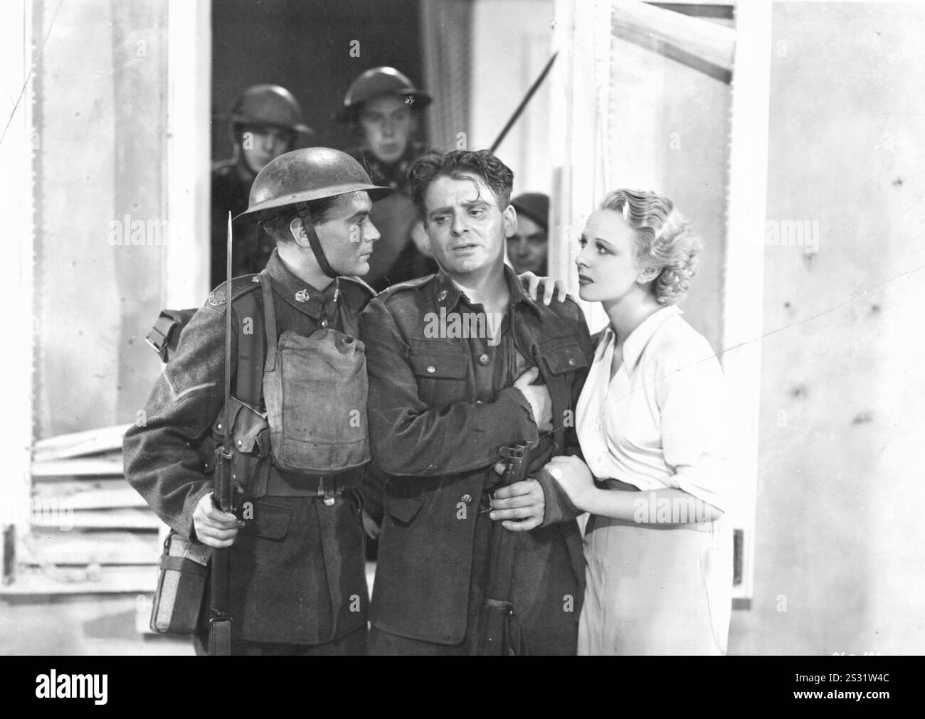 O.H.M.S. JOHN MILLS, WALLACE FORD AND ANNA LEE A GAUMONT BRITISH PRODUCTION 0033658.JPG THE OBJECT OF MY AFFECTION PAUL RUDD, JENNIFER ANISTON AND DIRECTOR, NICHOLAS HYTNER     Date: 1936 Stock Photo