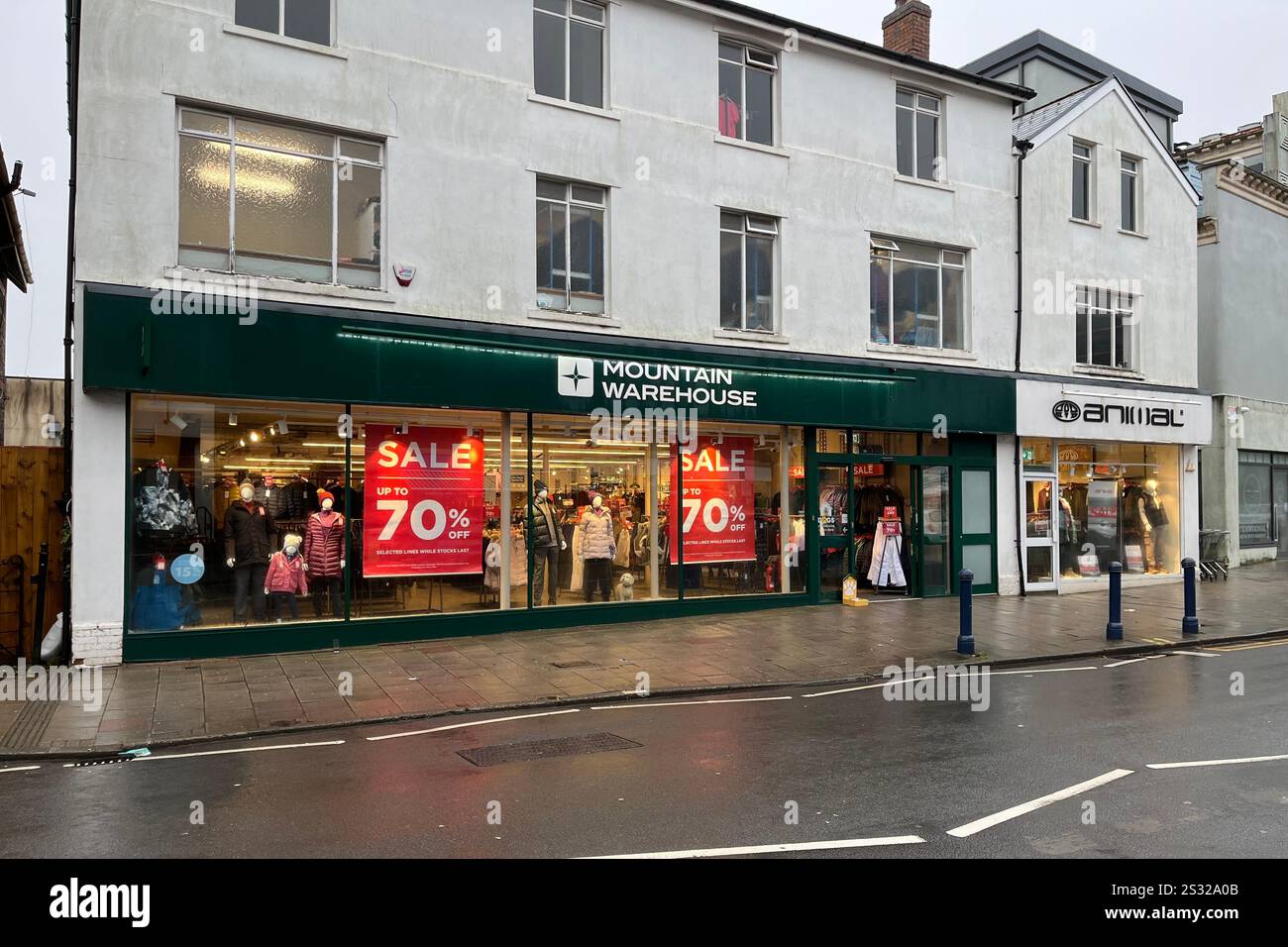 Mountain Warehouse Outdoor Retailer and Animal Clothing Store. Mumbles, Swansea, Wales, United Kingdom. 5th January 2025. - Smartphone Captured Stock Image