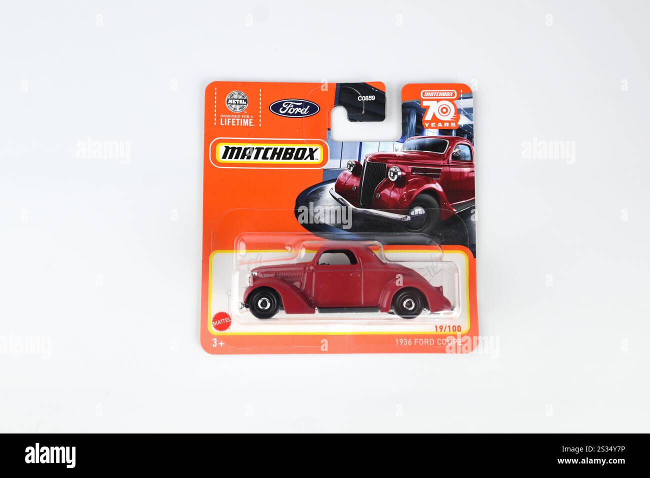 Matchbox cars box hi-res stock photography and images - Alamy