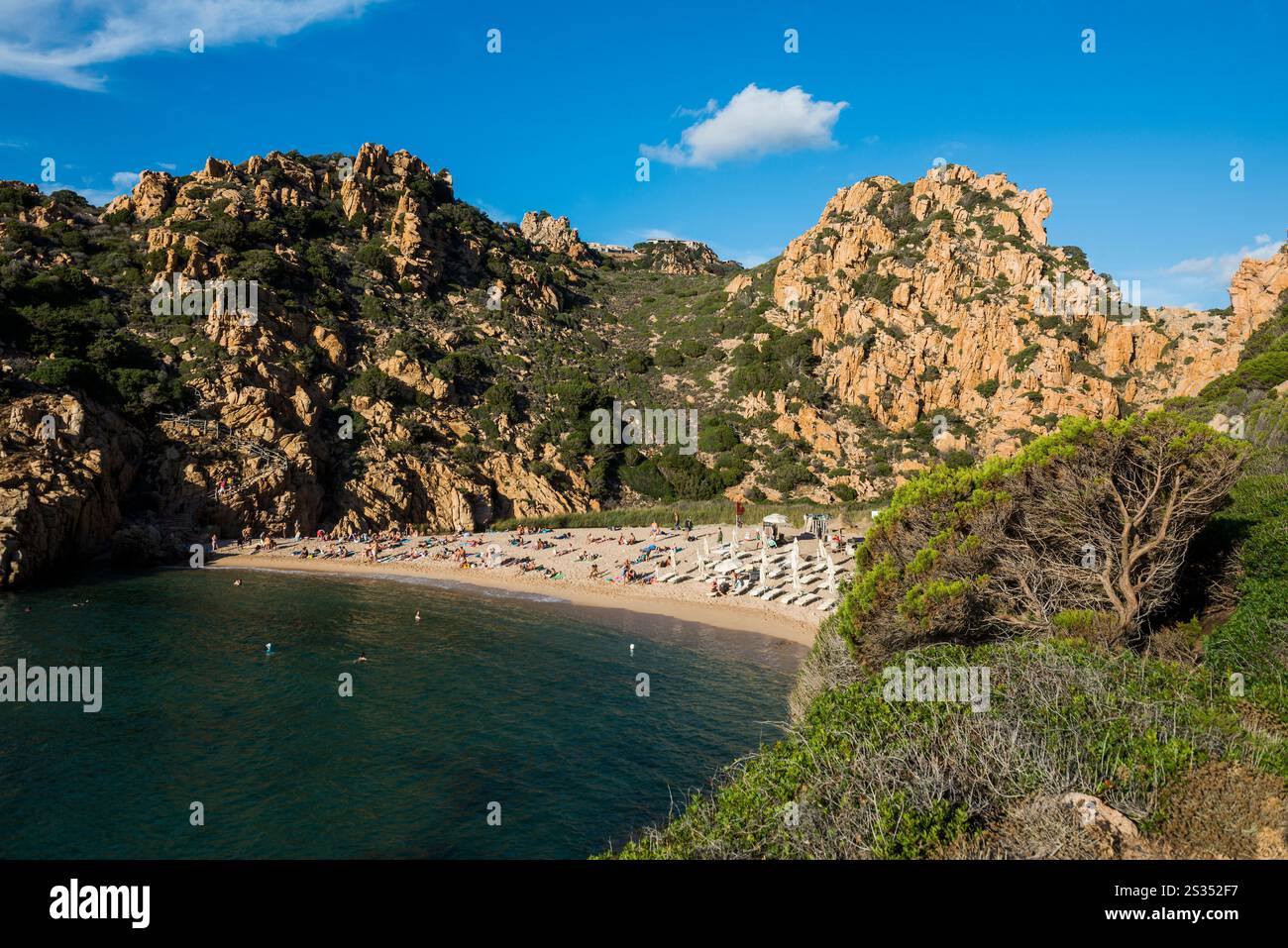 spiaggia di cala li cossi