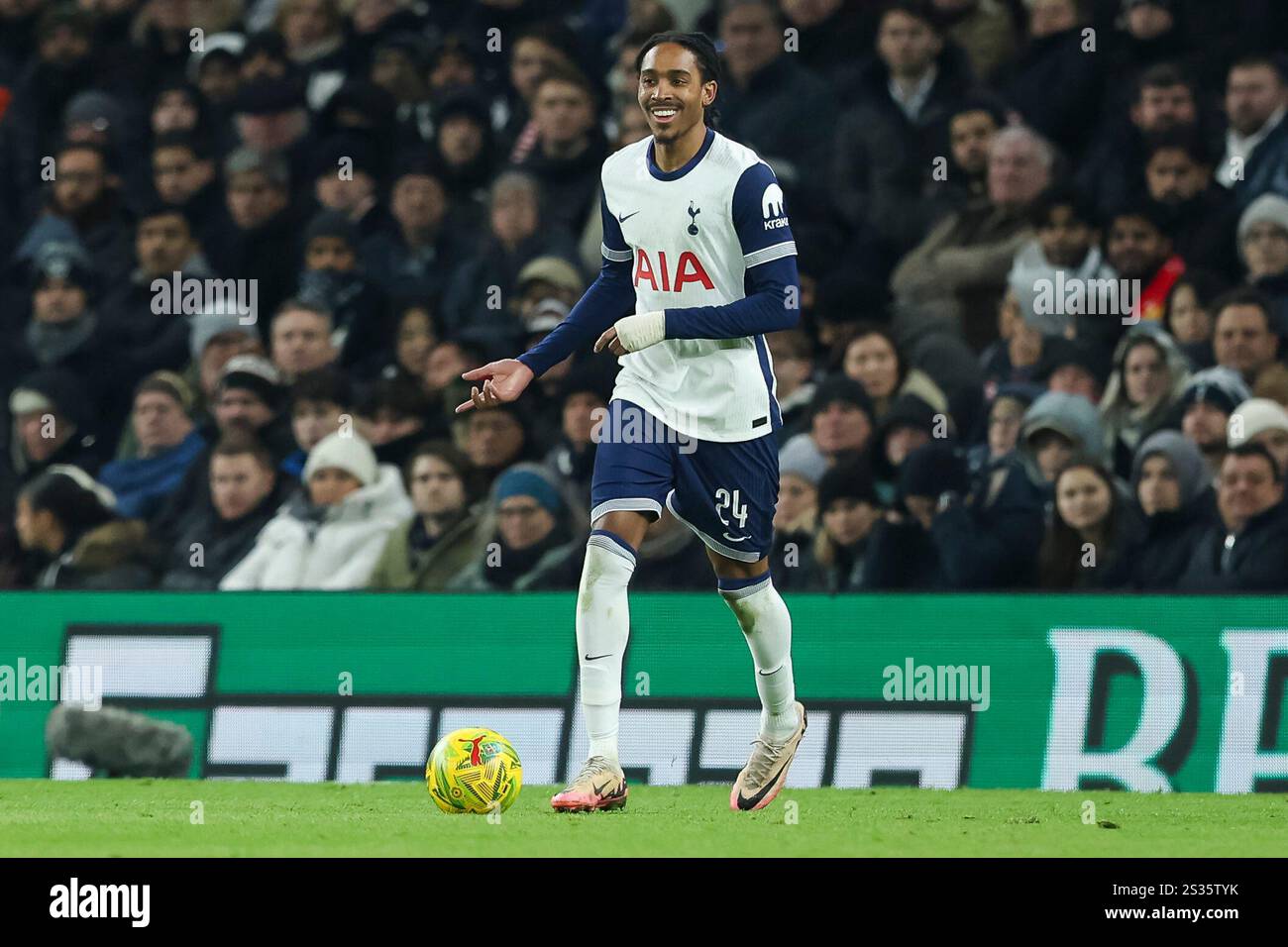 8th January 2025; Tottenham Hotspur Stadium, London, England; Carabao