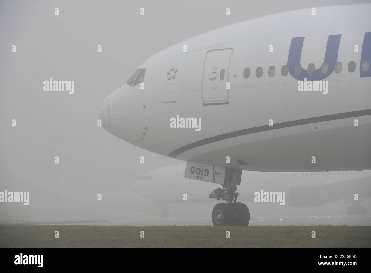 B777 200 hi-res stock photography and images - Alamy B777 200 hi-res stock photography and images - Alamy