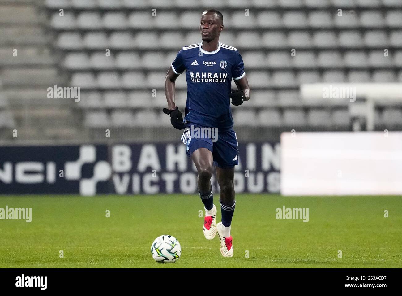 05 Moustapha MBOW (pfc) during the Ligue 2 BKT match between Paris FC ...