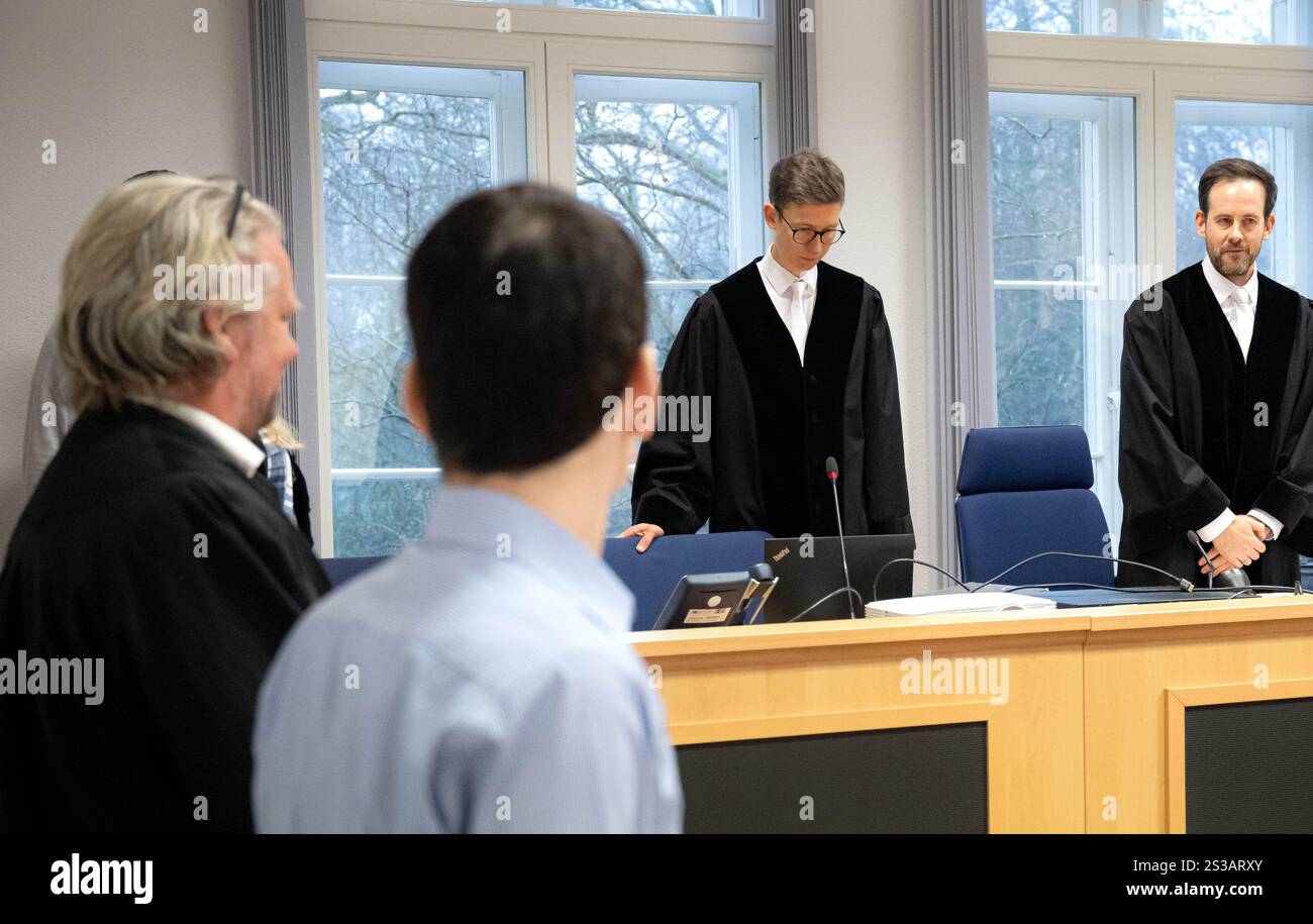 Oldenburg, Germany. 09th Jan, 2025. The defendant stands before