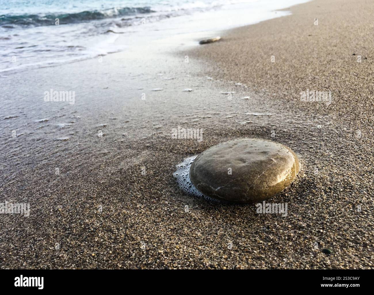 Big beach rocks hi-res stock photography and images - Alamy