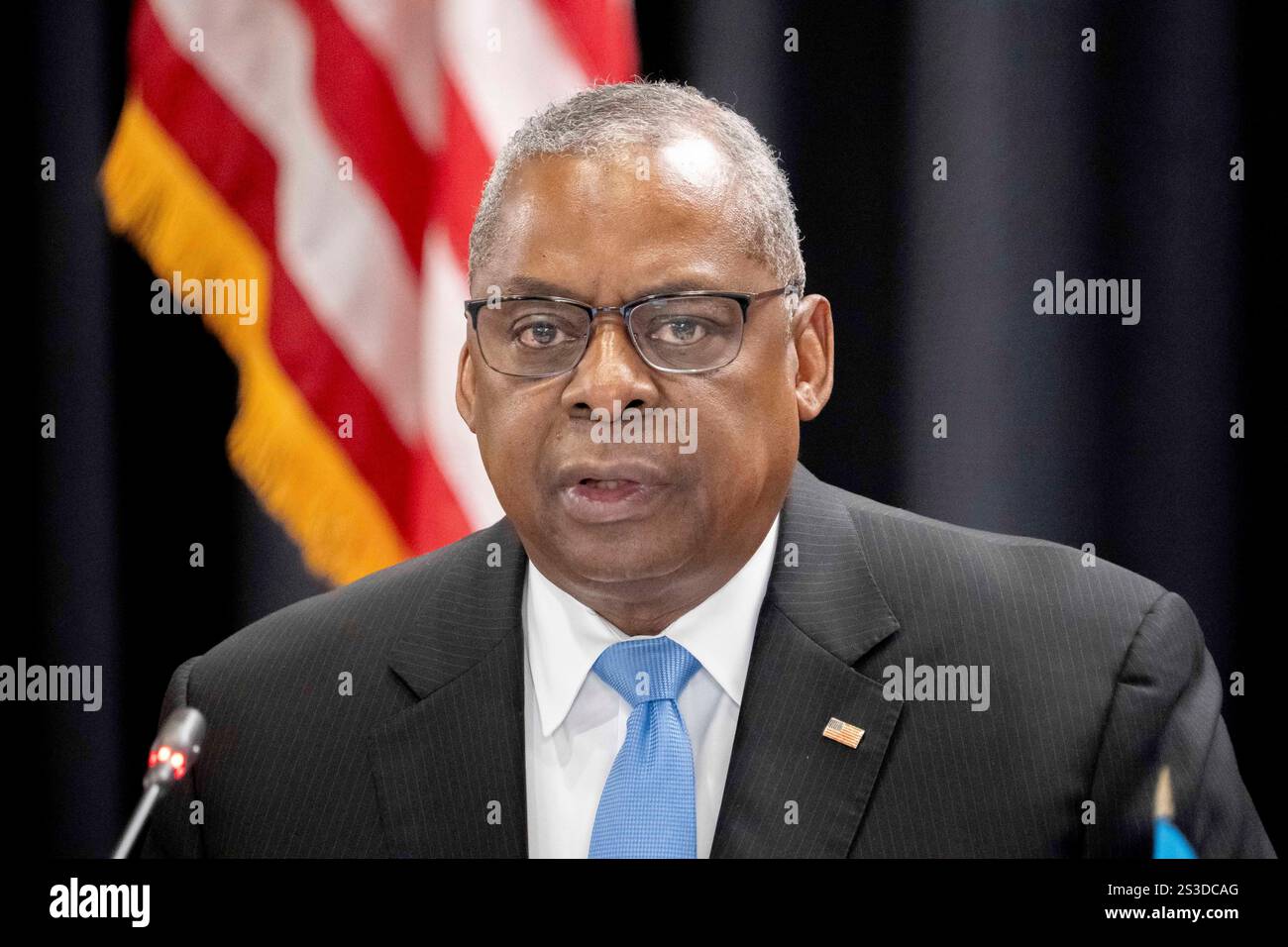 Secdef Picture U s secretary of defense lloyd j austin iii hi-res stock photography ...
