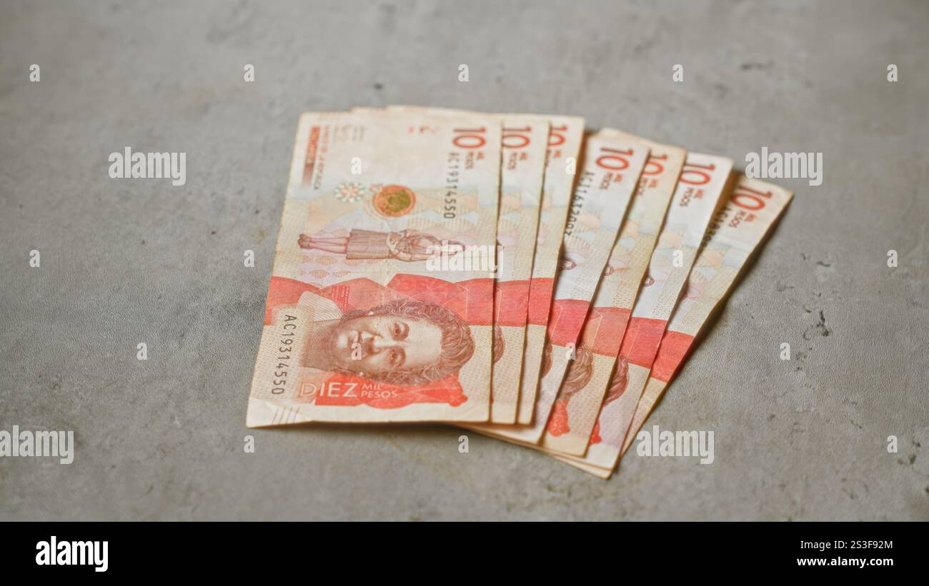 Currency of colombia hi-res stock photography and images - Page 11 - Alamy