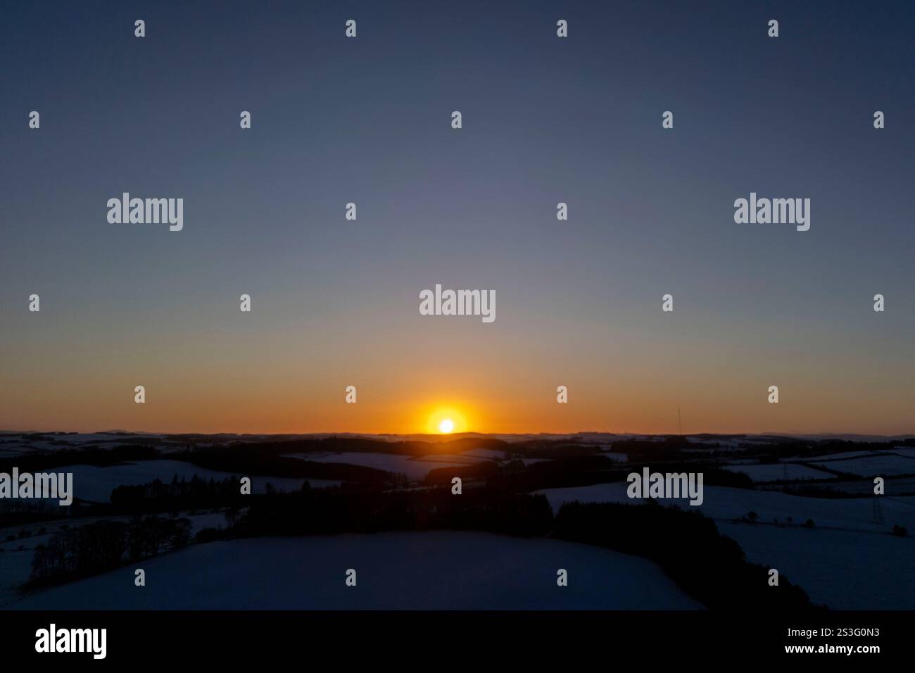Selkirk, UK. 09th Jan, 2025. UK Weather Winter sunset on Thursday 09