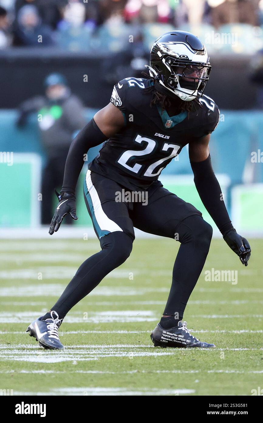 Philadelphia Eagles cornerback Kelee Ringo (22) rushes during an NFL ...