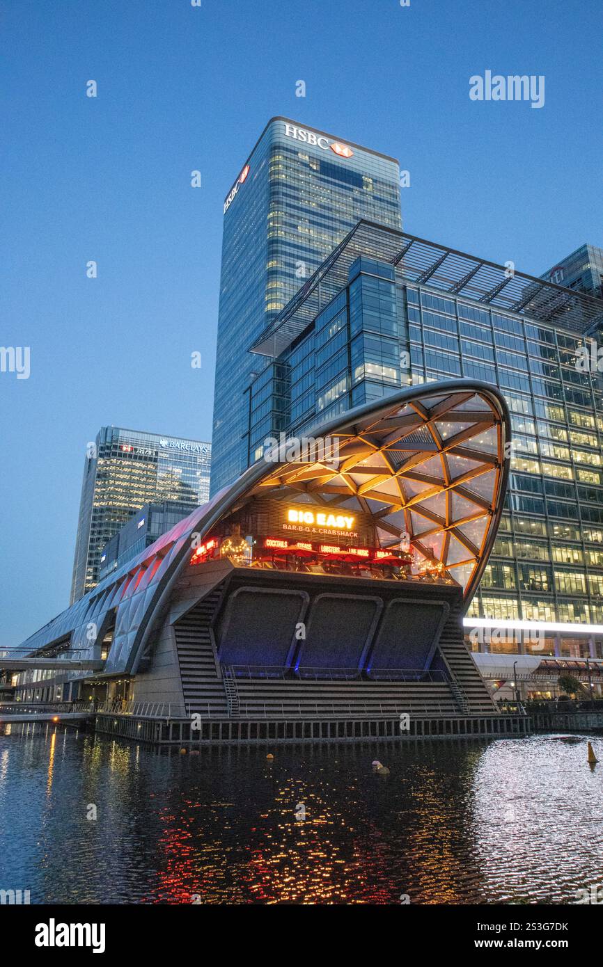Crossrail Plaza, Canary Wharf, London, UK Stock Photo