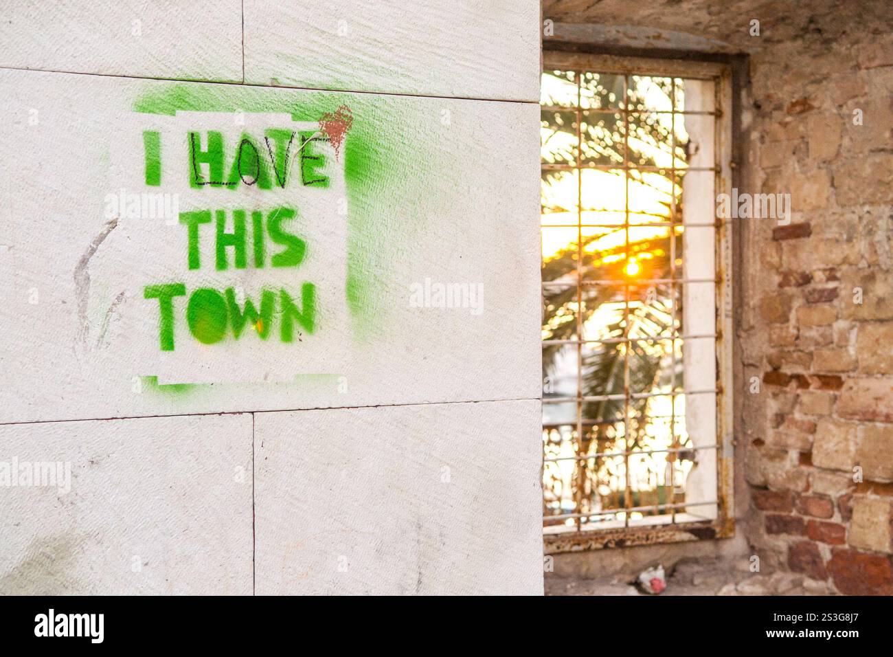 I hate love you hi-res stock photography and images - Alamy, image size:1300x956