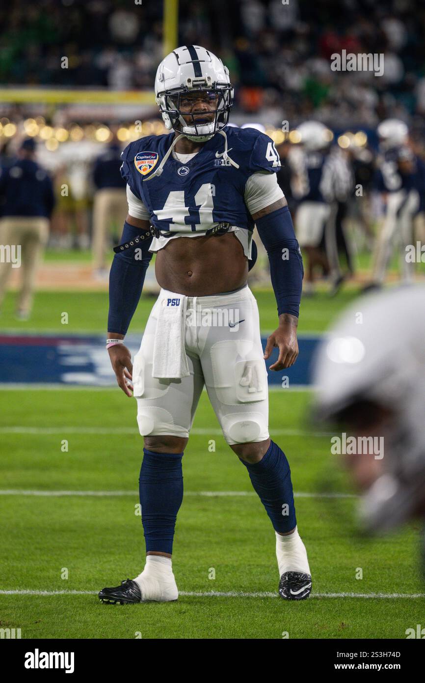 Penn State linebacker Kobe King (41) warms up during the 2025 Capital