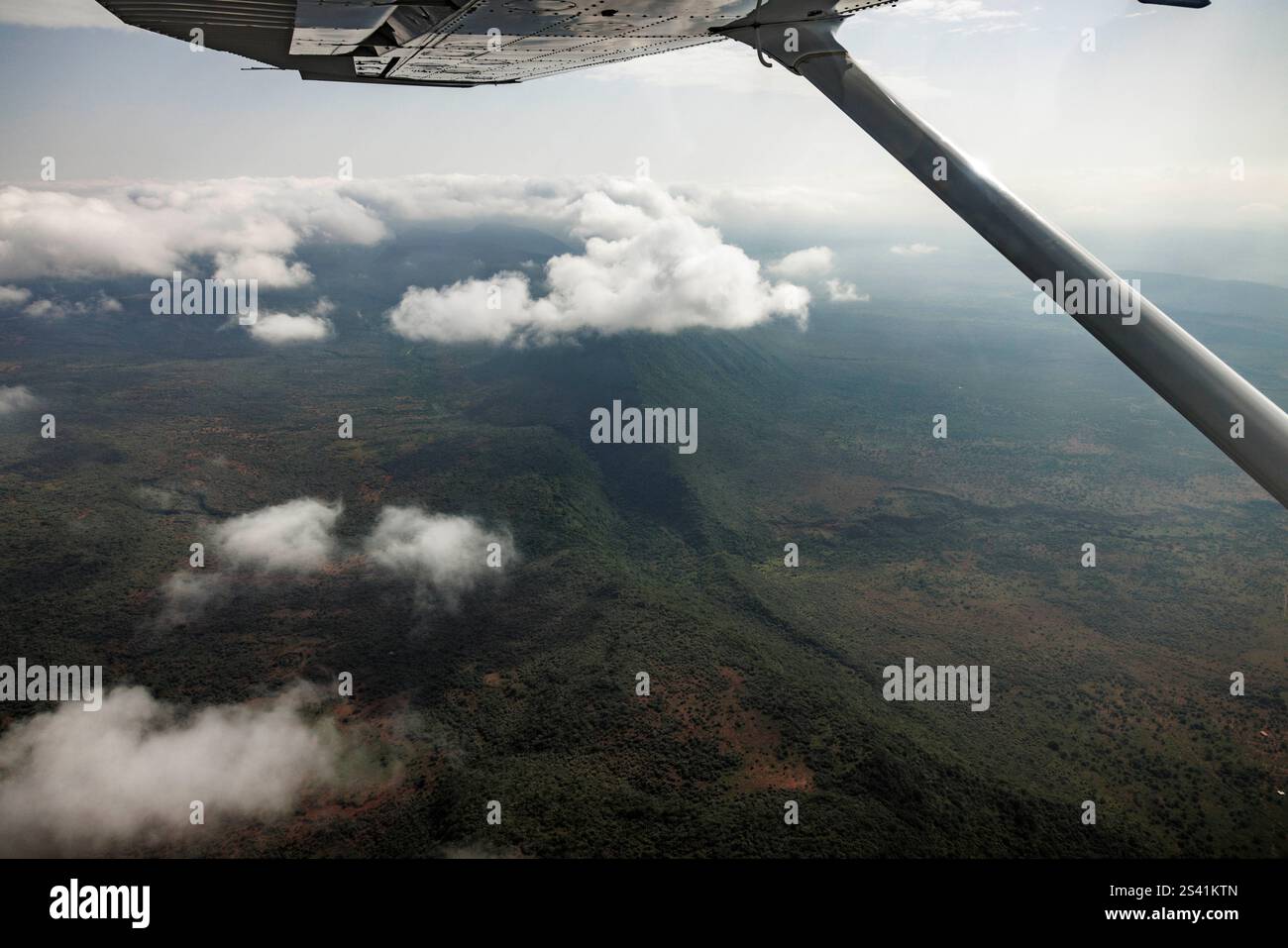Plane Rifts Aerial views from a bush plane over Kenya's Great Rift Valley Stock ...