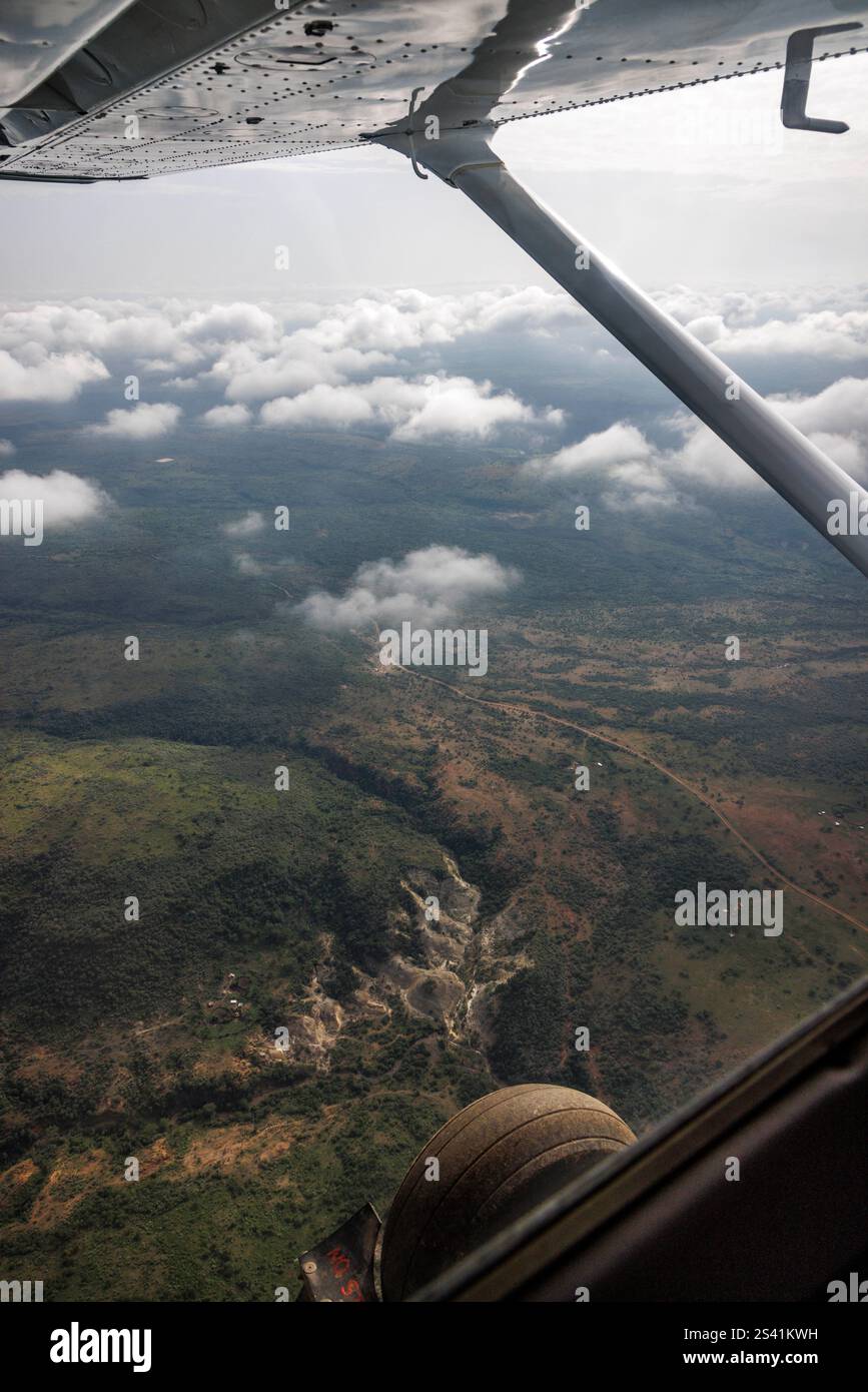 Plane Rifts View from a bush plane over Kenya's Great Rift Valley Stock Photo - Alamy