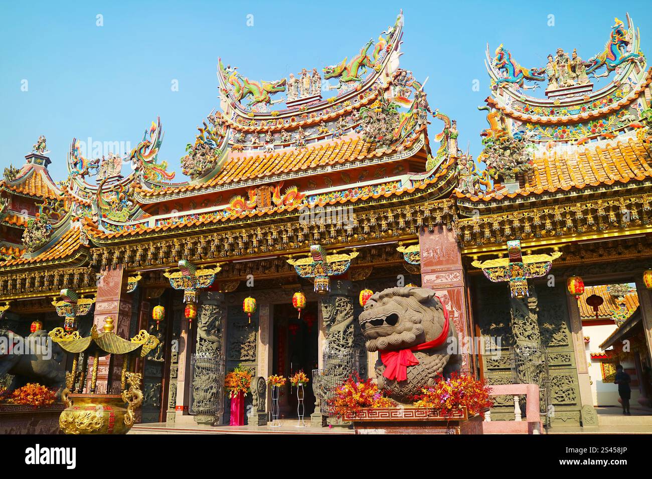 Taoism thailand hi-res stock photography and images - Alamy