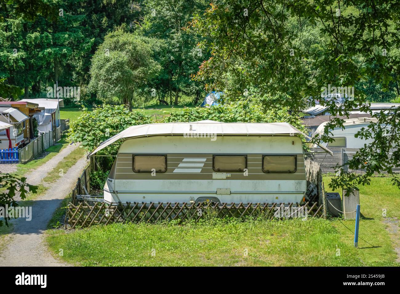 Wohnwagen hi-res stock photography and images - Alamy