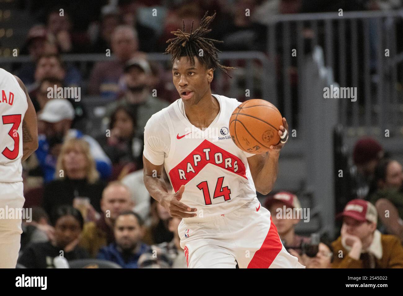 Toronto Raptors' Ja'Kobe Walter (14) plays against the Cleveland ...