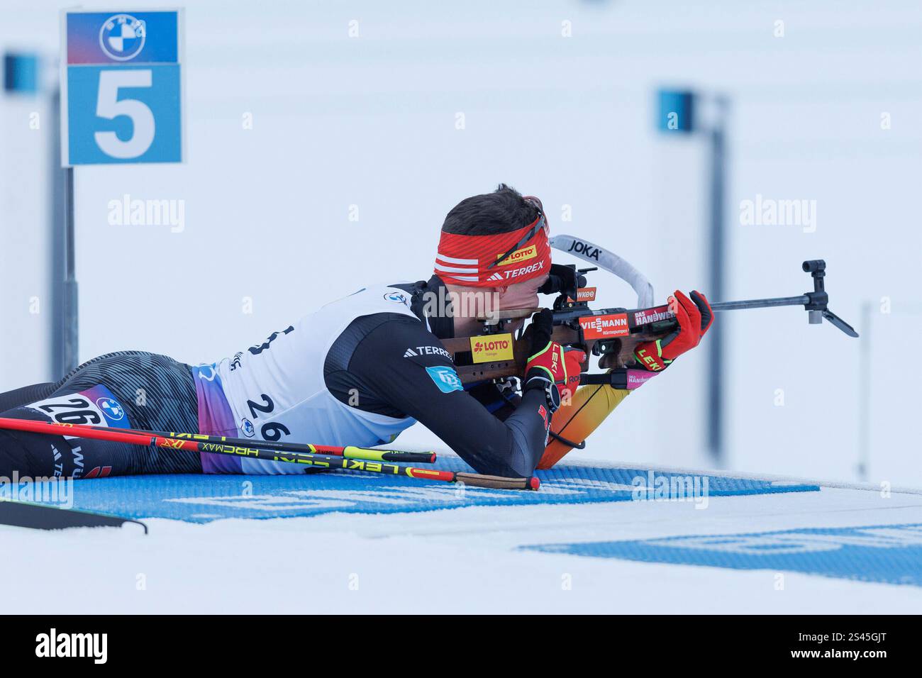Philipp Horn (GER, Deutschland) beim Liegendschießen, 10.01.2025
