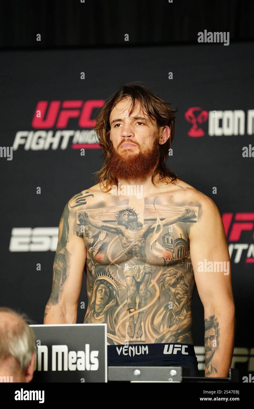 LAS VEGAS, NV JANUARY 10 Ihor Potieria steps on the scale for the