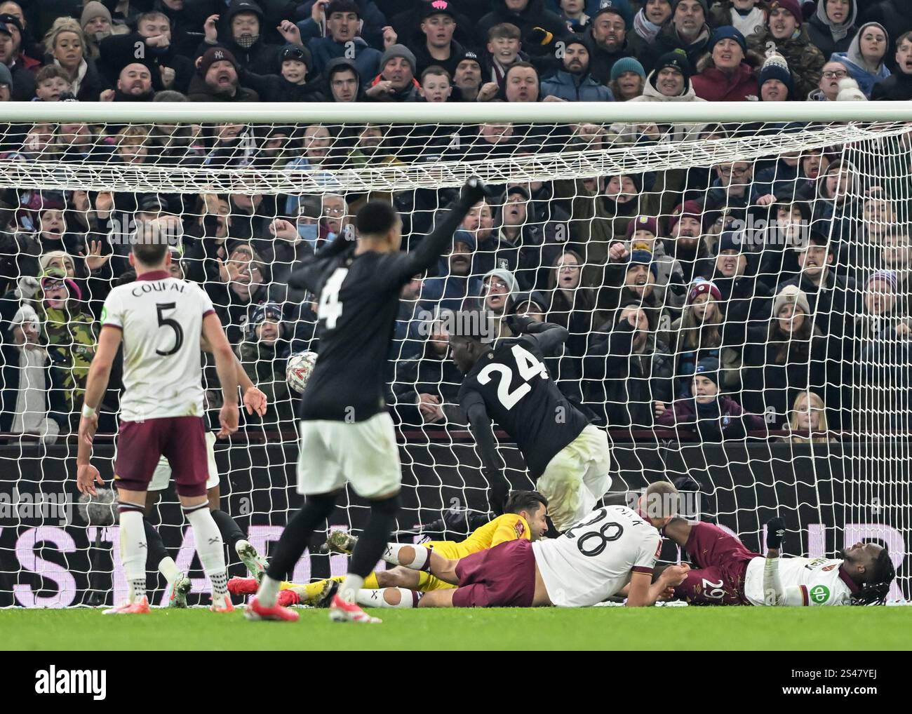 Birmingham, England, 10th January 2025. Amadou Onana of Aston Villa