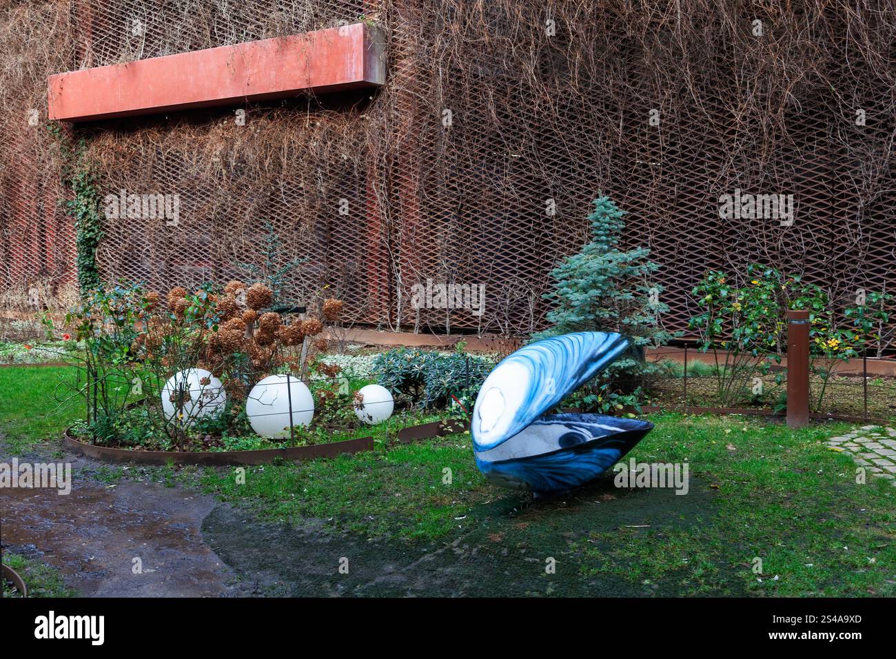 Ouster hi-res stock photography and images - Alamy