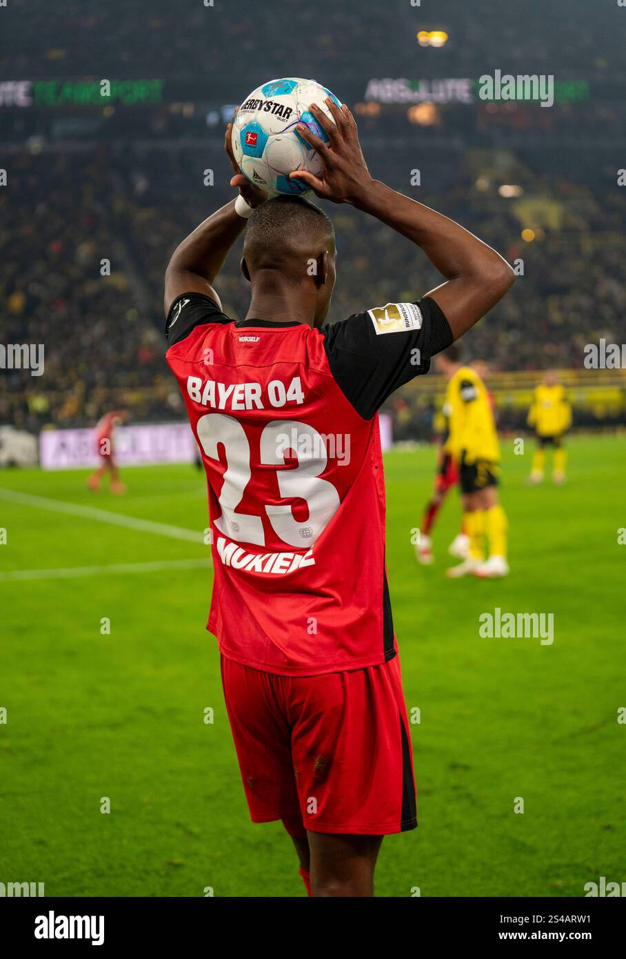 Nordi Mukiele (Bayer 04 Leverkusen, 23) 10.01.2025, Fussball, 1
