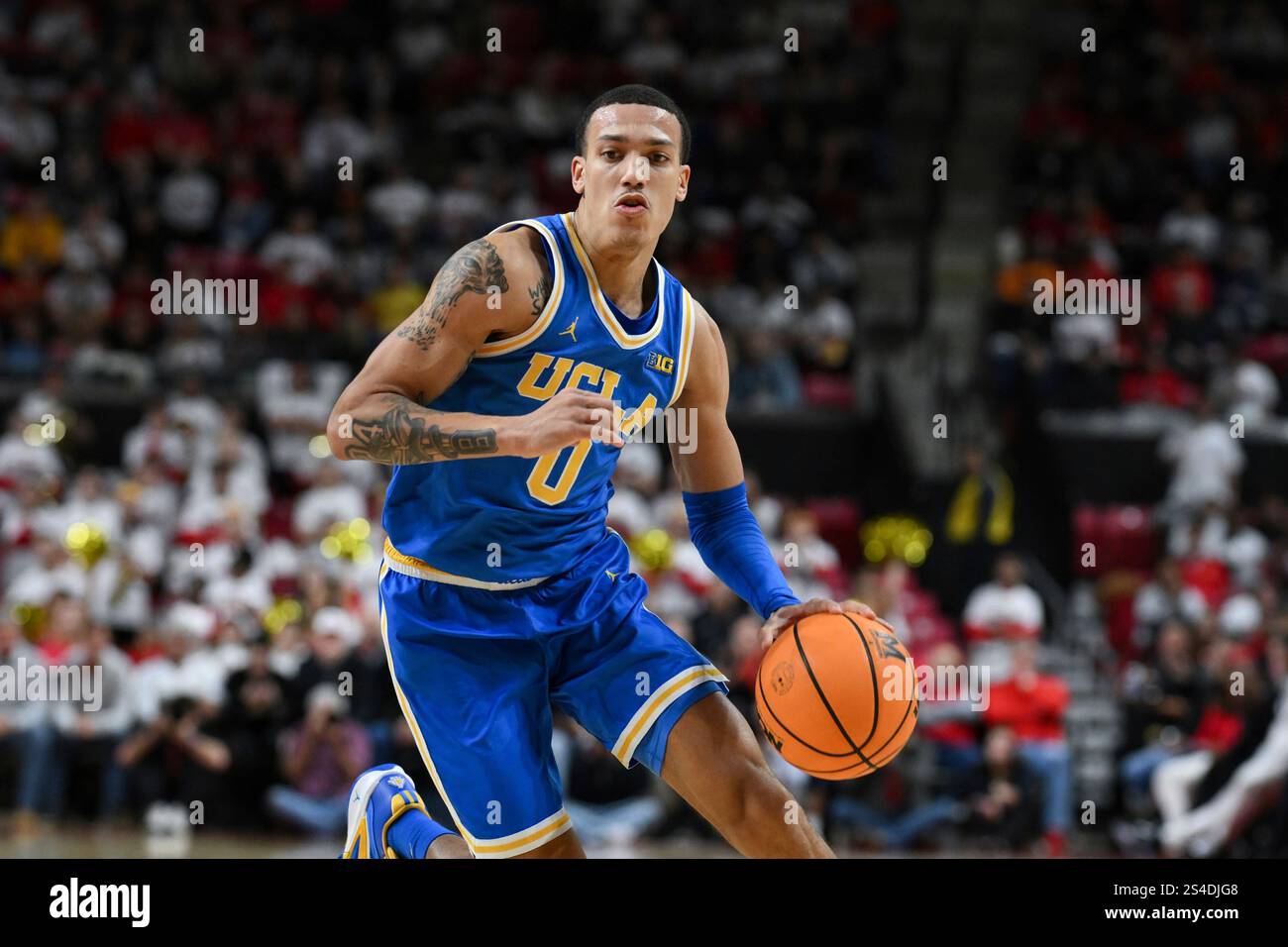 UCLA guard Kobe Johnson (0) drives to the basket during the first half ...
