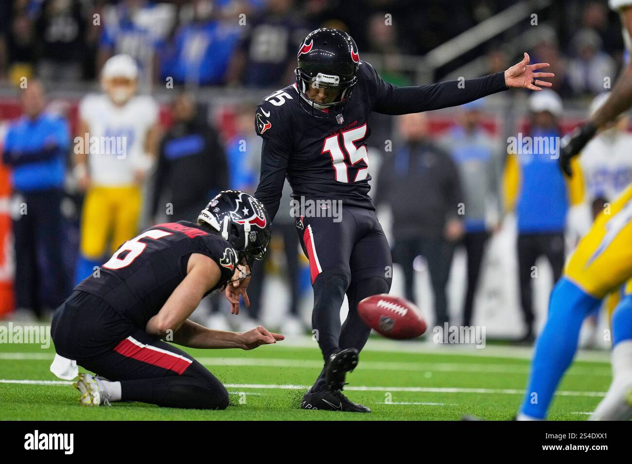 Houston Texans place kicker Ka'imi Fairbairn (15) kicks a field goal